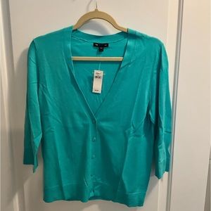 THE GAP WOMENS CARDIGAN SWEATER NWT SIZE L